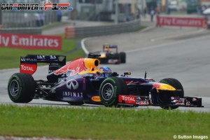 vettel_redbull_rb9_malasia[1]