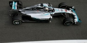 hamilton-mercedes-libres-3-monza[1]