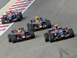 redbullrenault_tororossoferrari_bahrain_2007_preseason