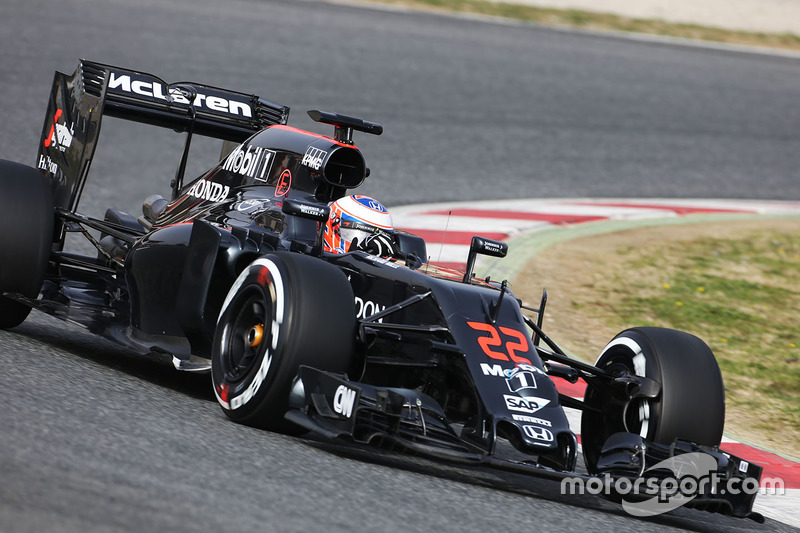 f1-barcelona-february-testing-2016-jenson-button-mclaren-mp4-31