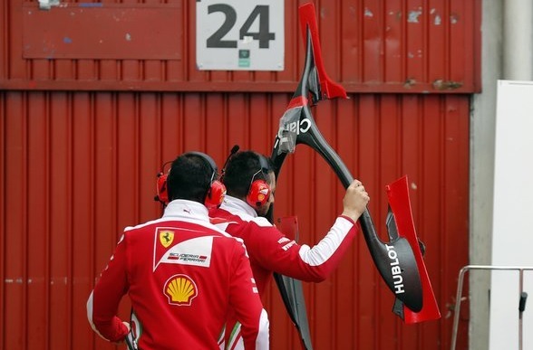 Testf1MontmelóF1EEP2016fERRARIhALO