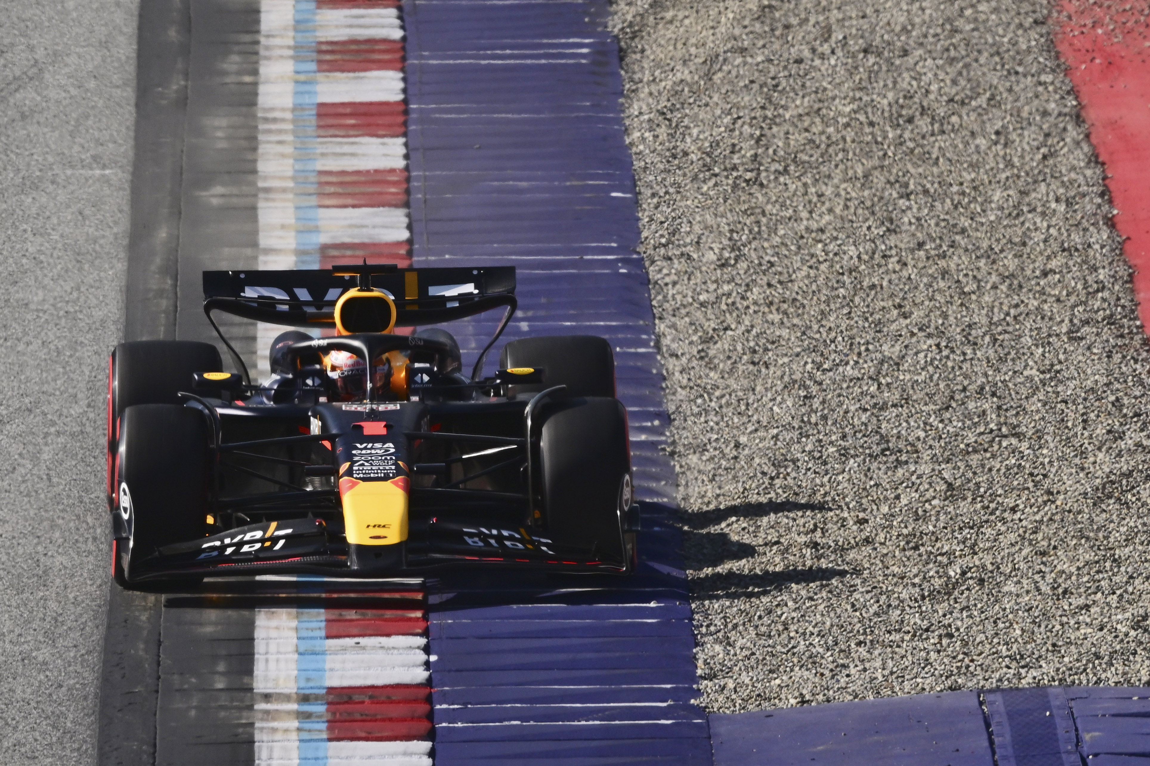 Max se lleva el Gran Premio de Singapur por delante de Leclerc y Antonelli, mientras Ferrari falla con Hamilton