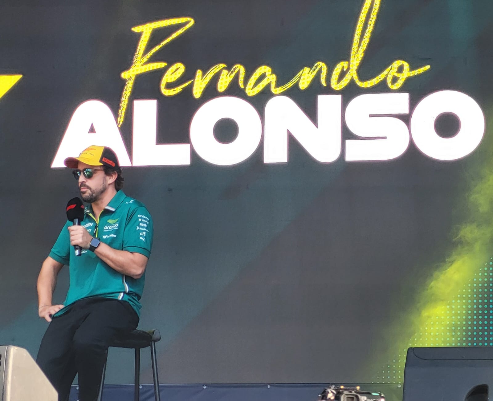 Empezamos el primer evento del Gran Premio de España / Recibimiento por todo lo alto de Fernando y Carlos en Barcelona